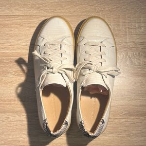 BANANA REPUBLIC Leather Sneakers